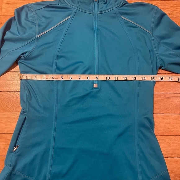 Athleta 1/2 Zip Running Top Turquoise Women's XS, fits like S - Picture 9 of 10